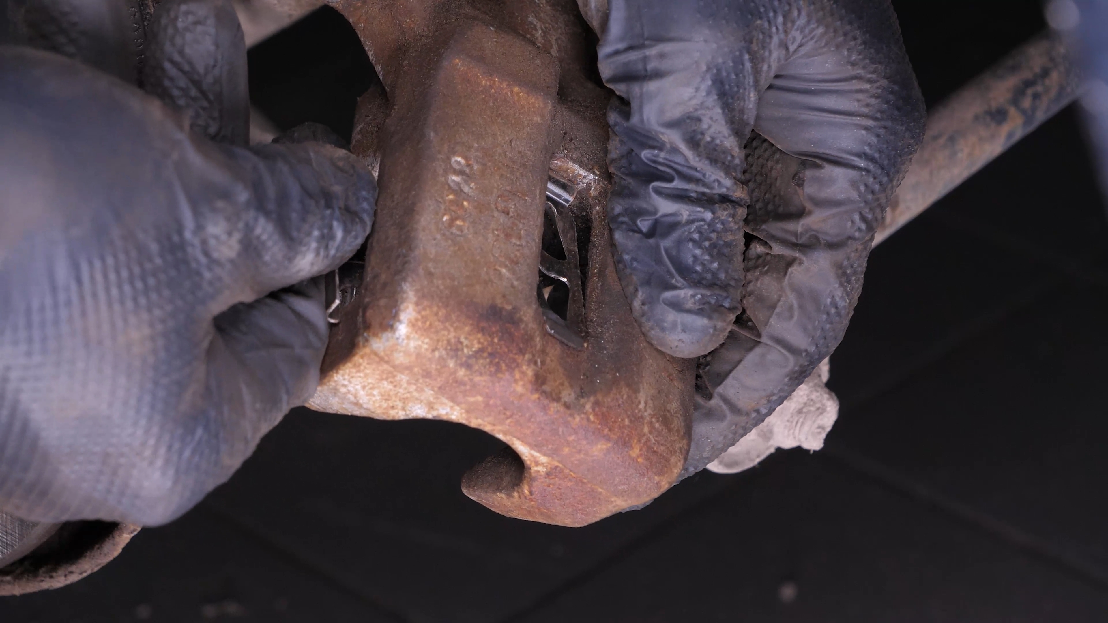 Install the new pad retaining clip