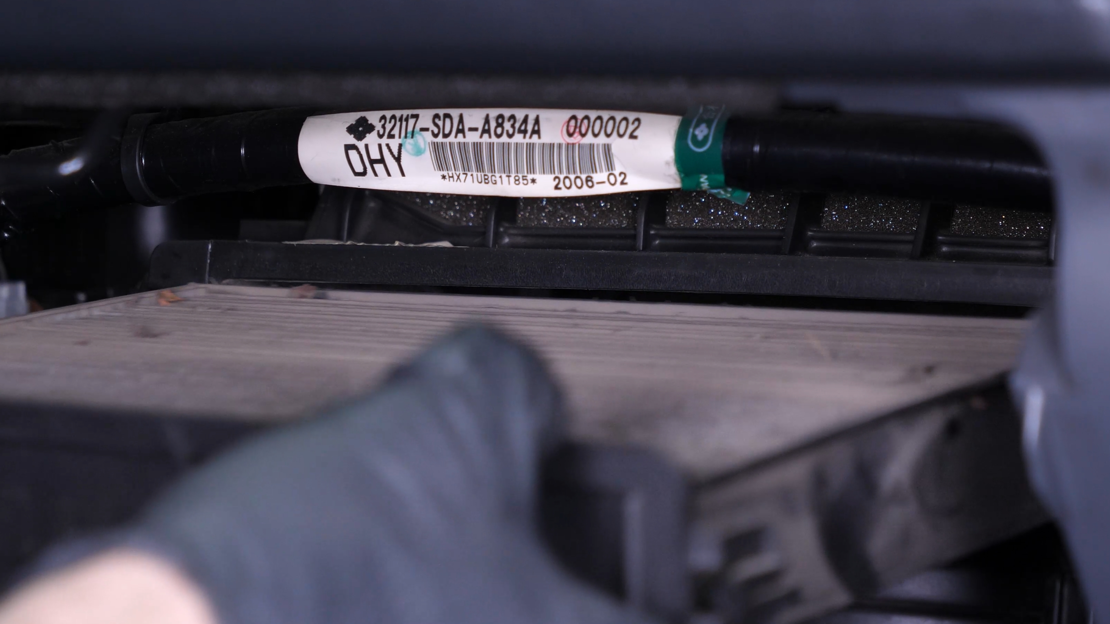 Remove the cabin filter