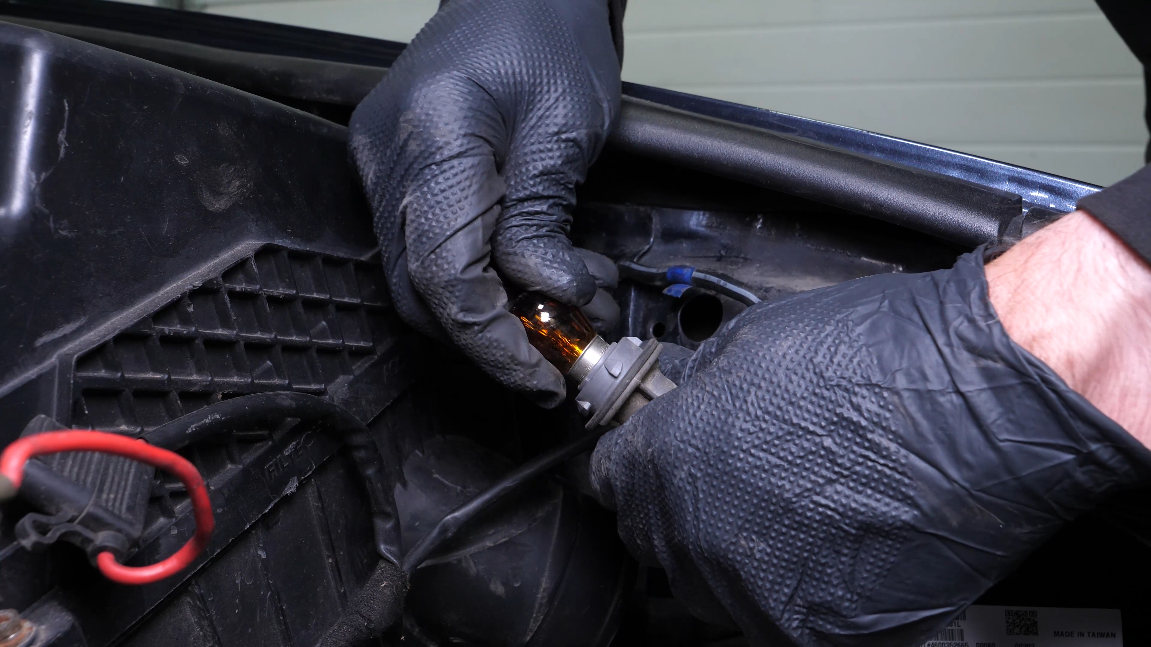 Replace turn signal bulb