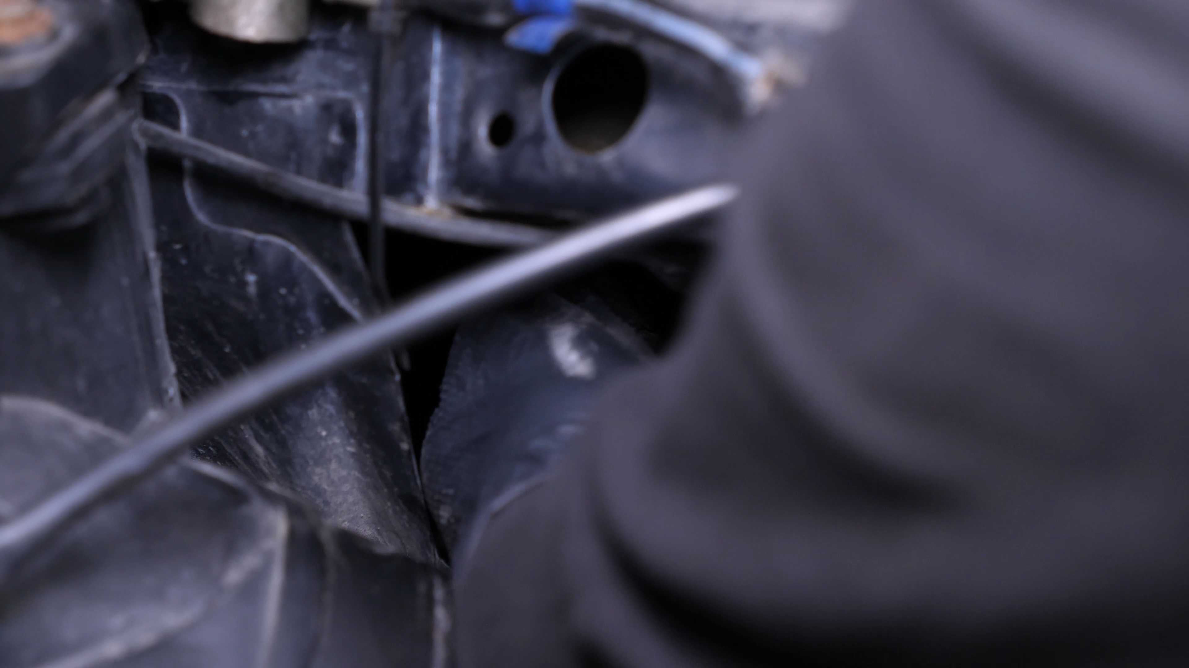 Replace turn signal bulb