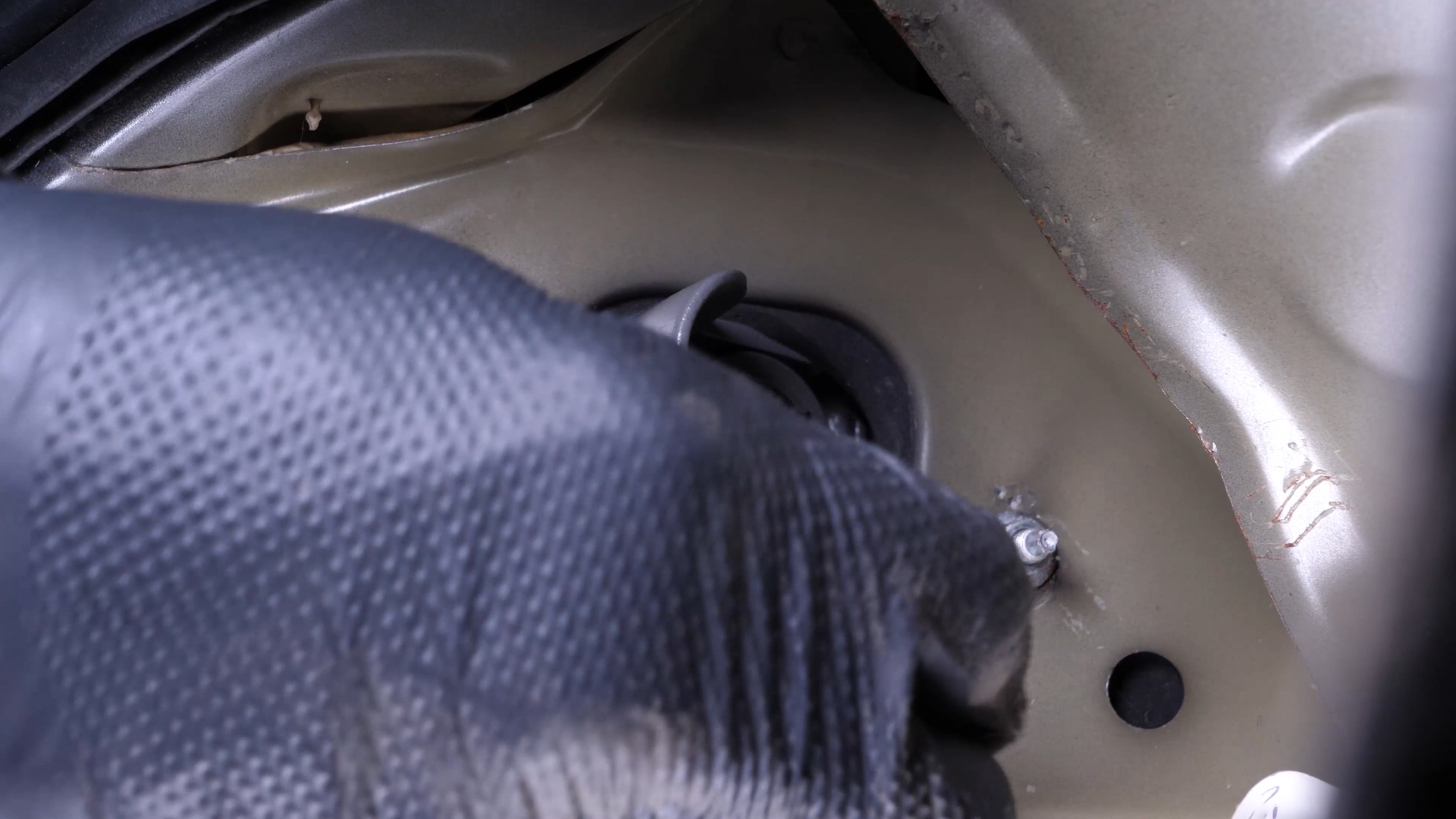 Replace turn signal bulb