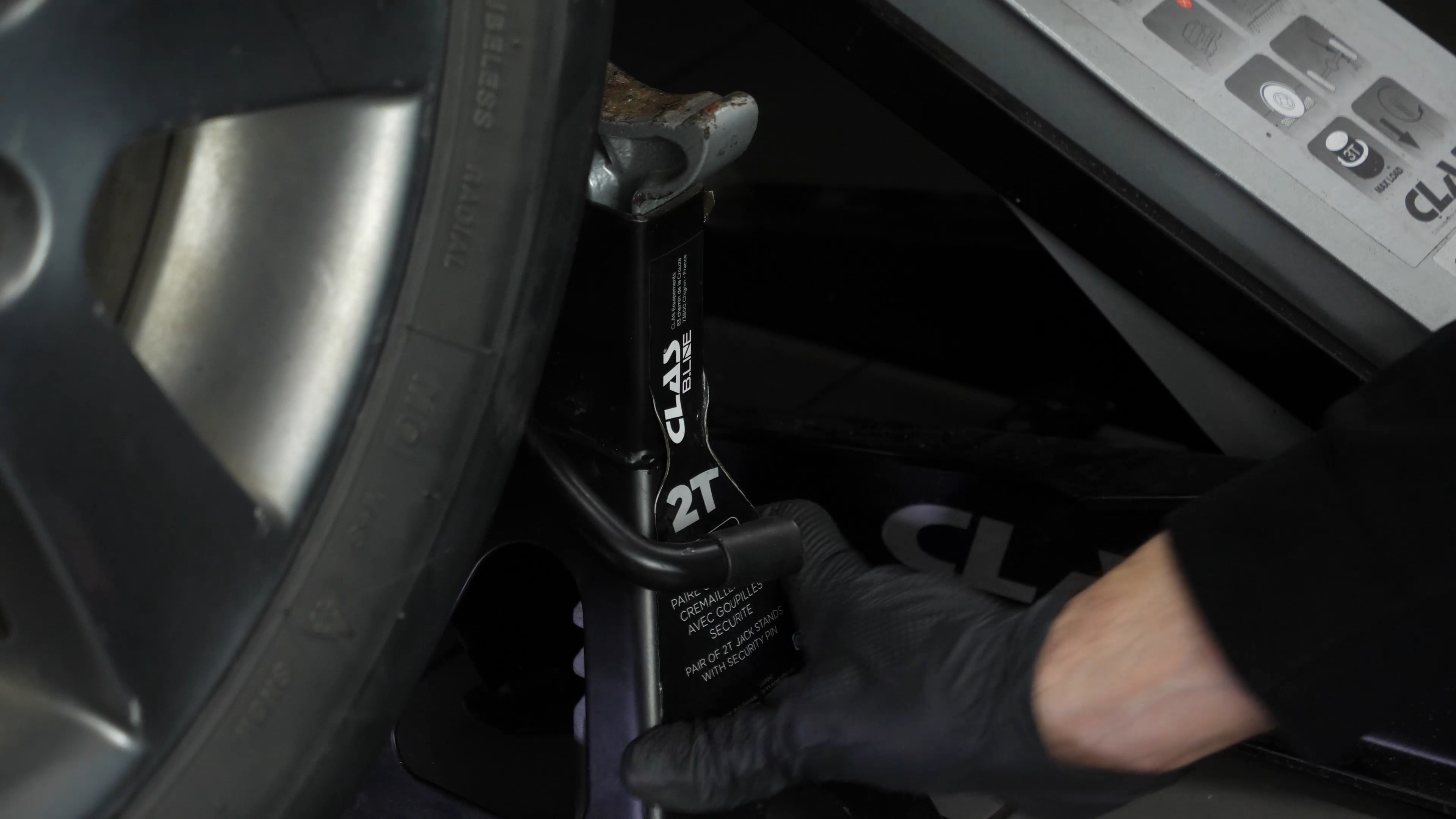 Lift the vehicle