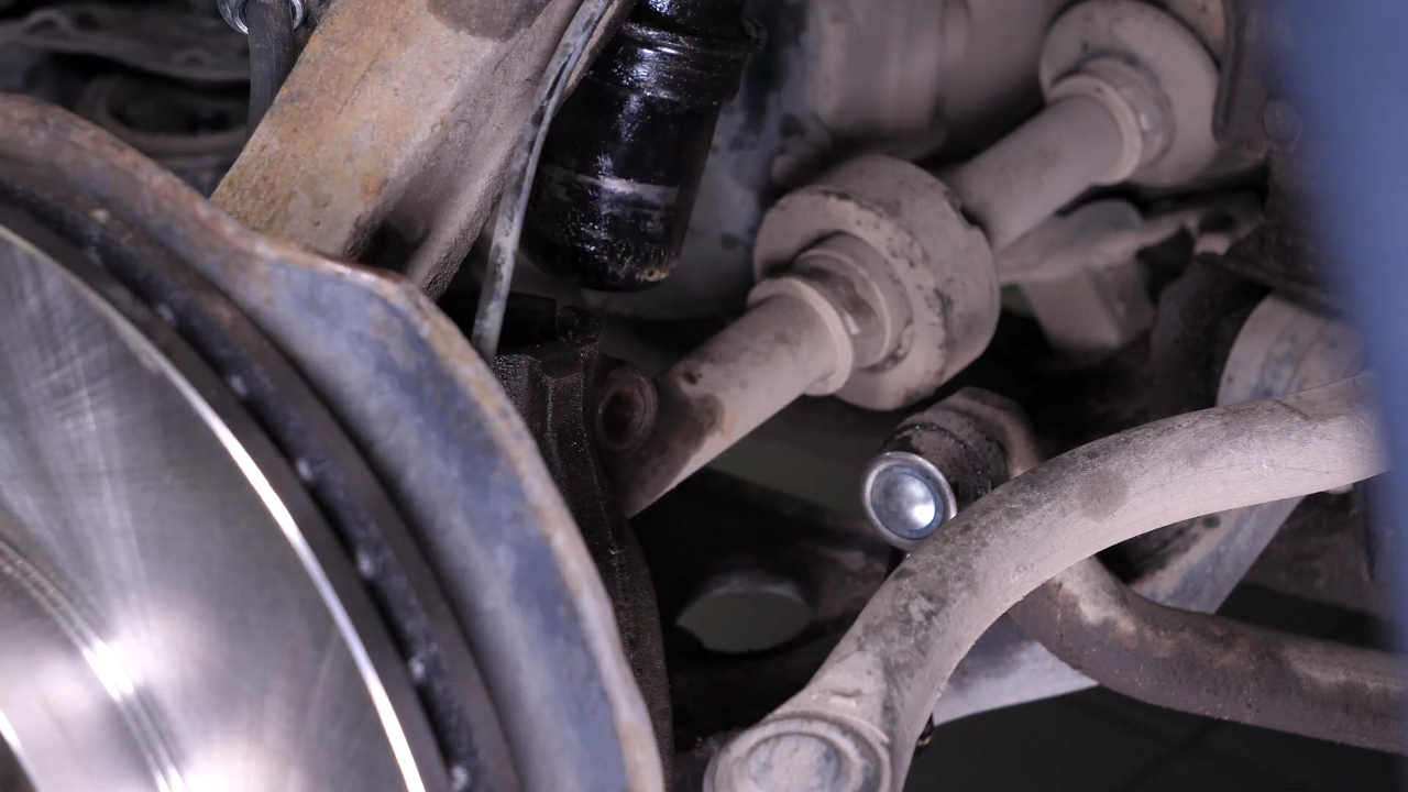 Remove the strut