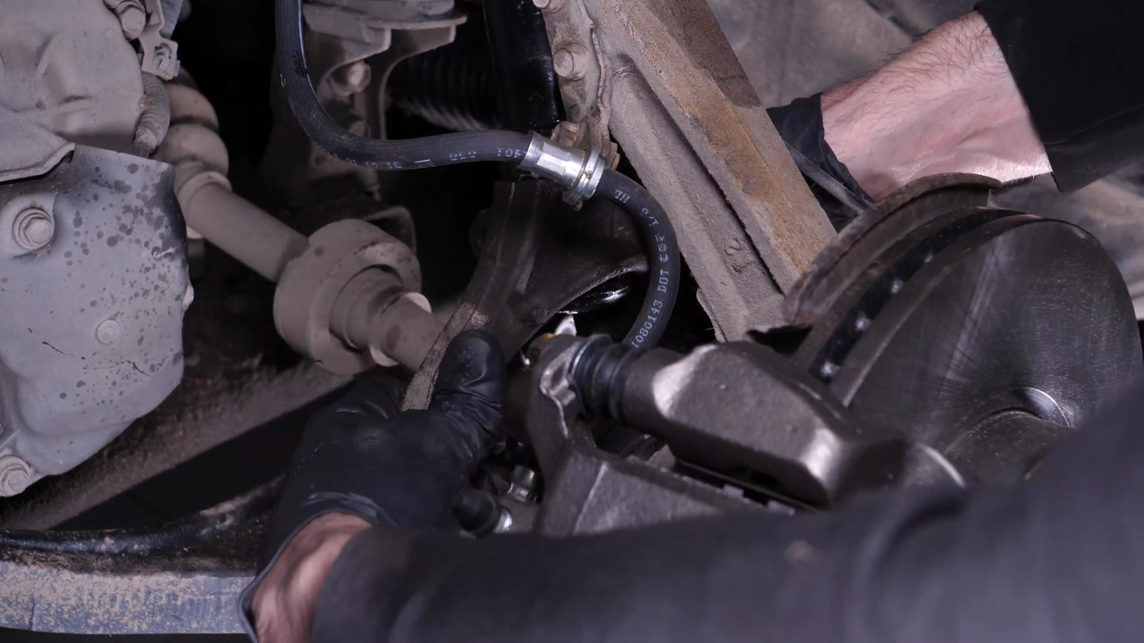 Install the new strut