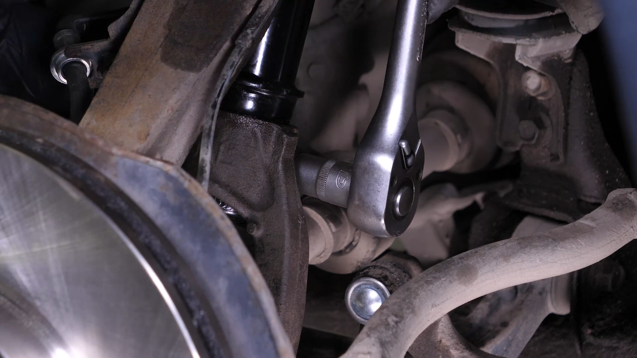 Install the new strut