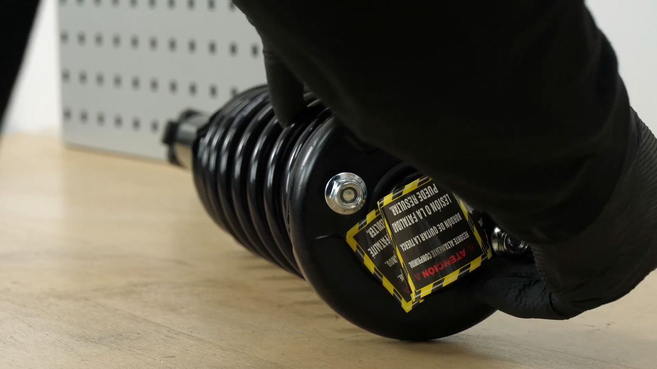 Prepare the new strut