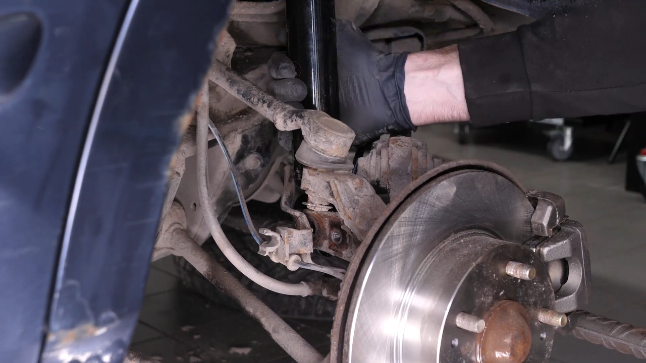 Install the new strut