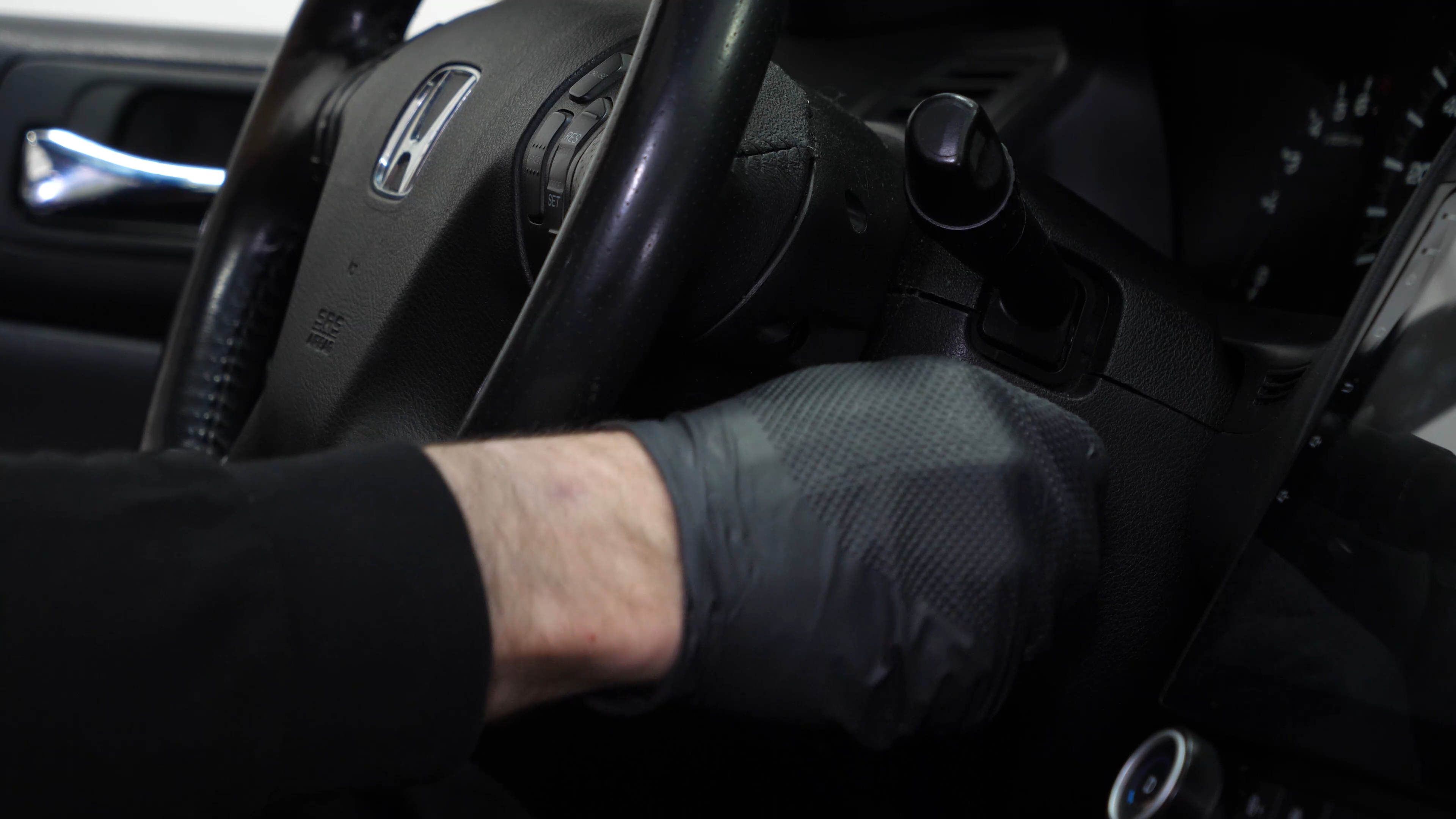 Pour oil back into the motor