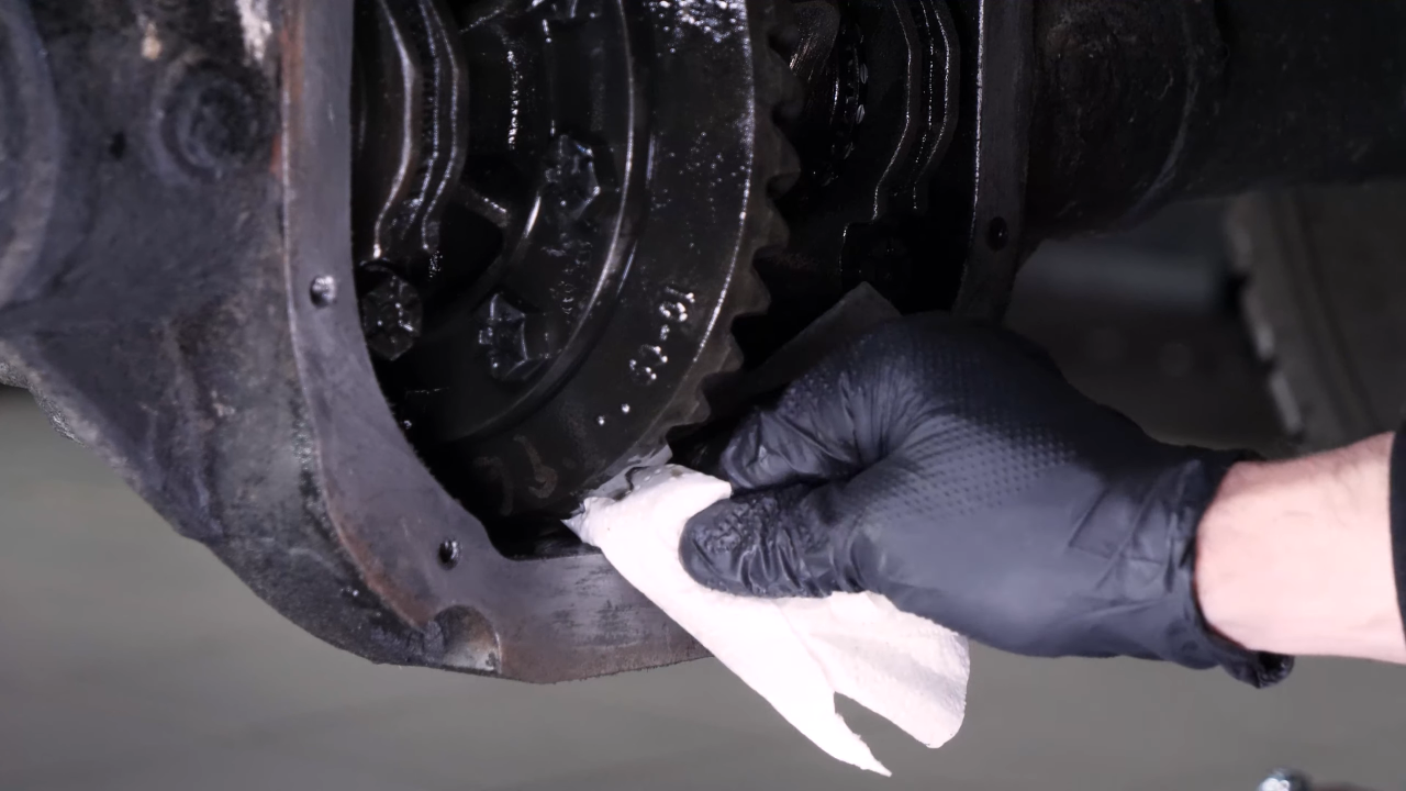 Prepare the new gasket