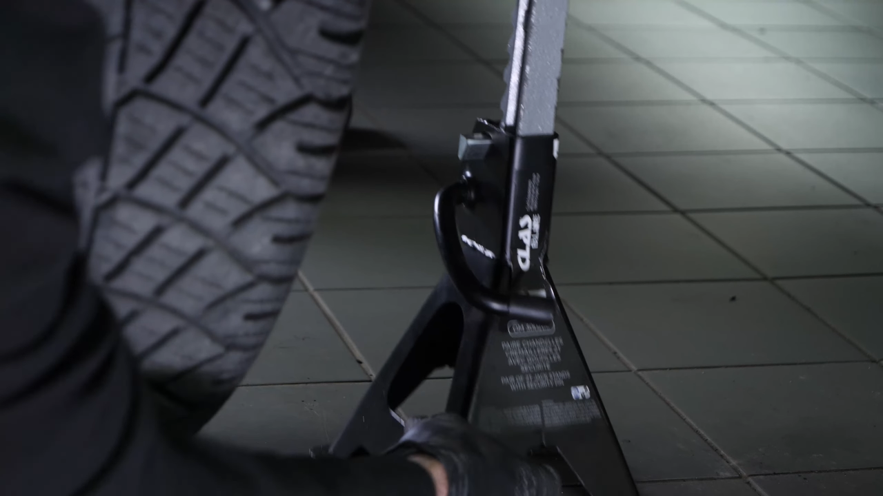 Put the vehicle back on the ground