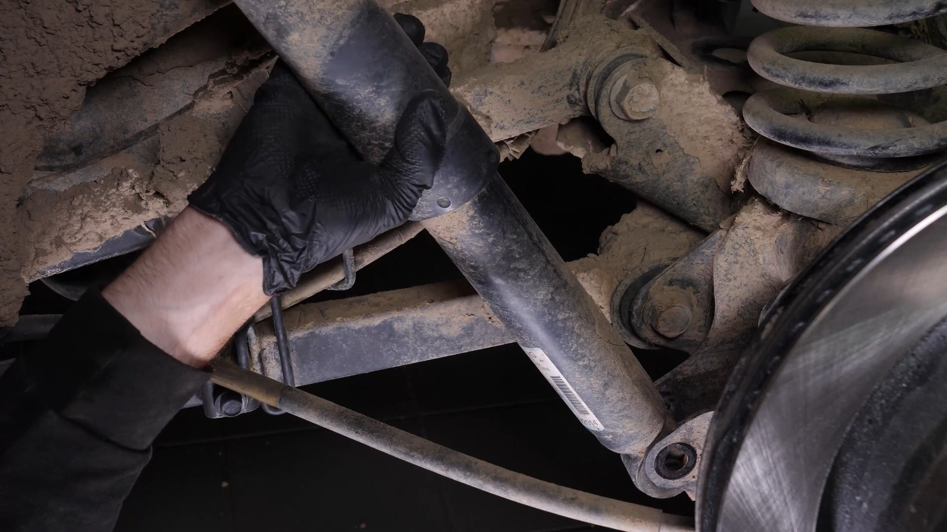 Remove the shock absorber