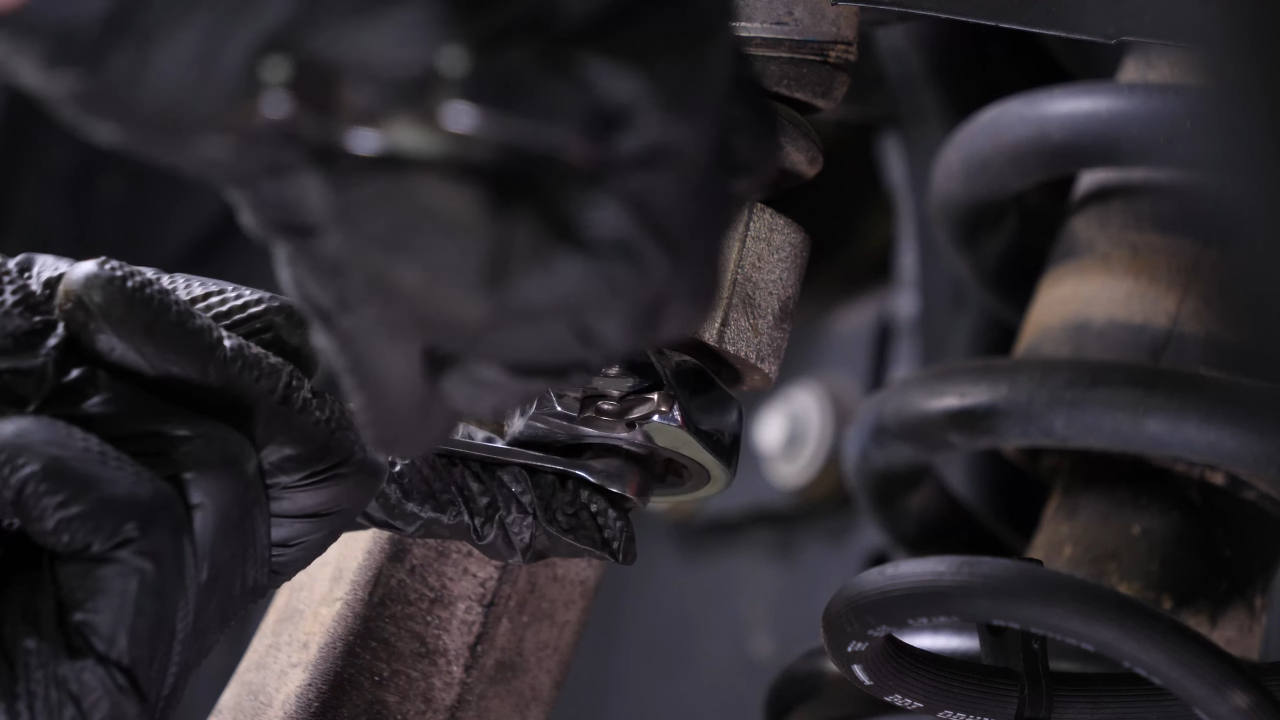 Install the wheel hub
