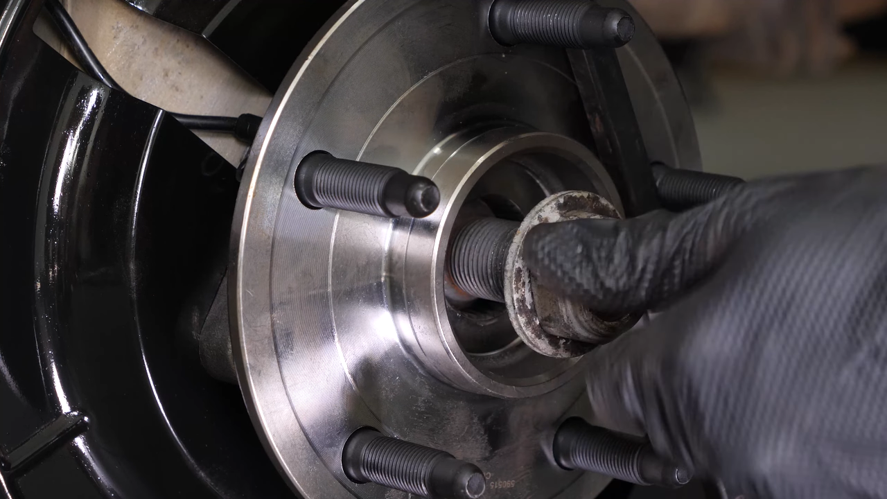 Install the wheel hub