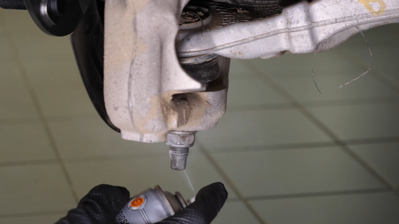 Loosen the ball joints