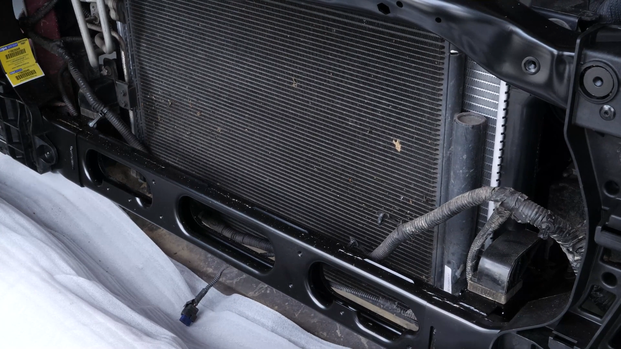 Install the new radiator support