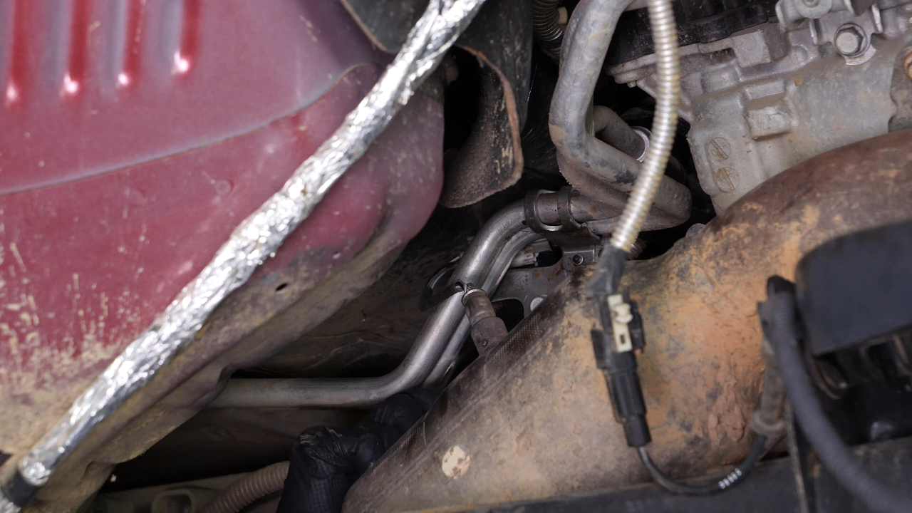 Disconnect the oxygen sensor