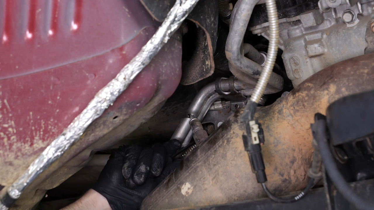 Disconnect the oxygen sensor