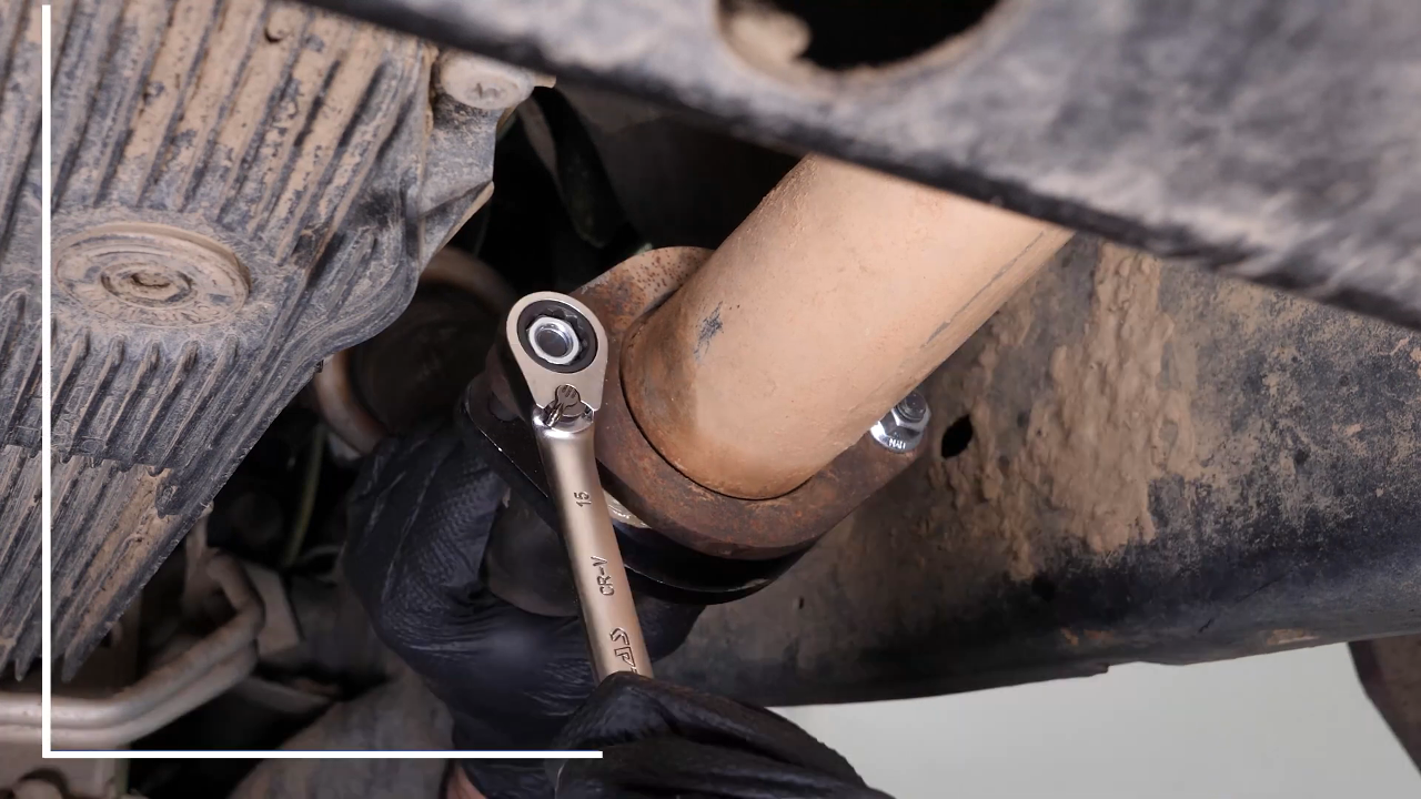 Install the catalytic converter