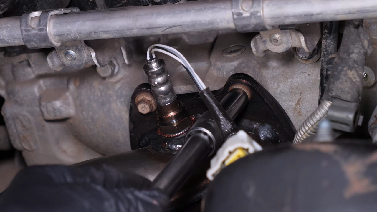 Install the catalytic converter