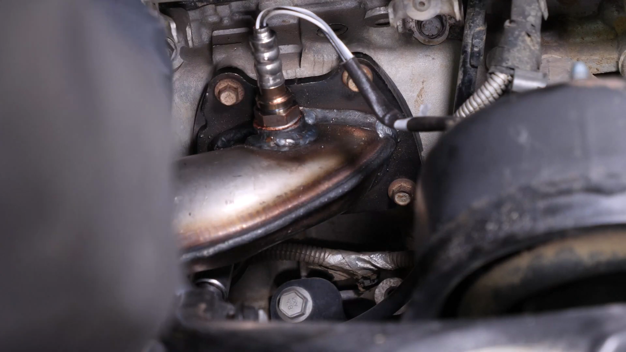 Install the catalytic converter