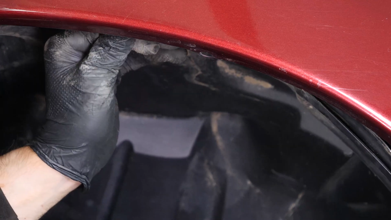 Put the mudguard back in