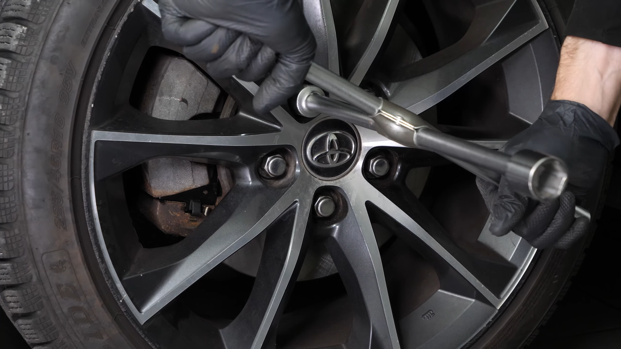 Loosen the wheel hub nut