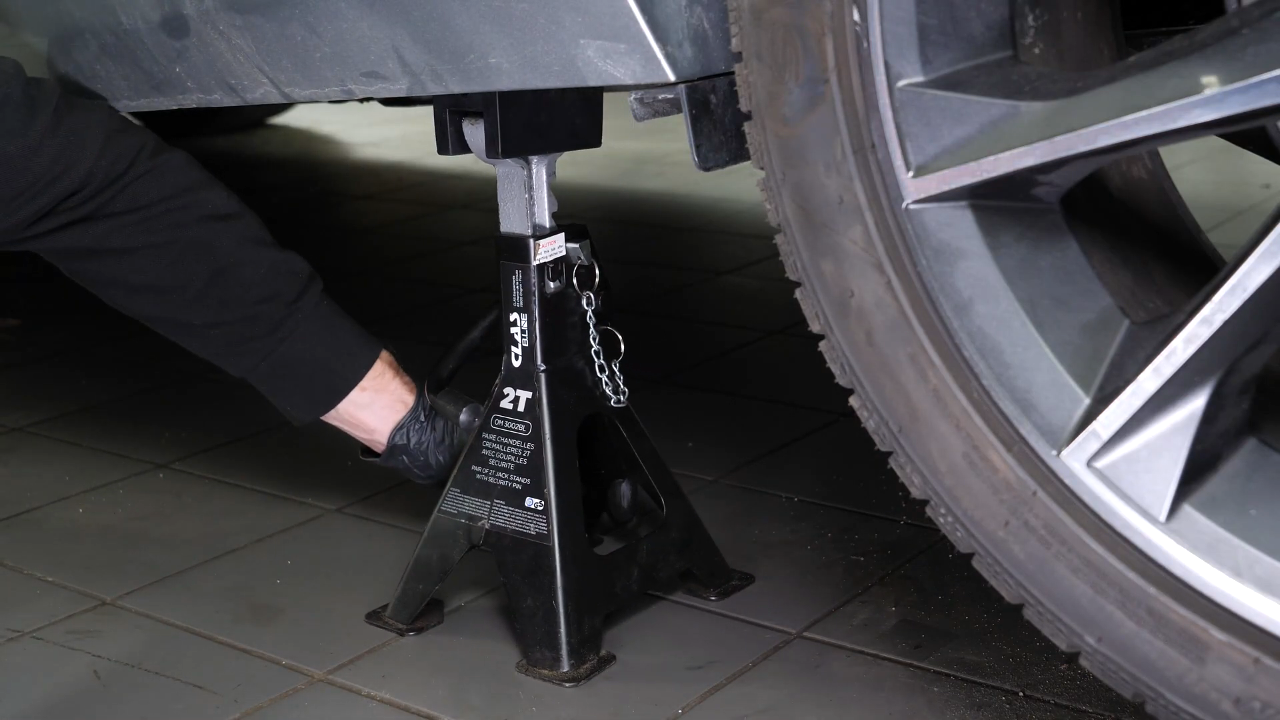 Lift the vehicle