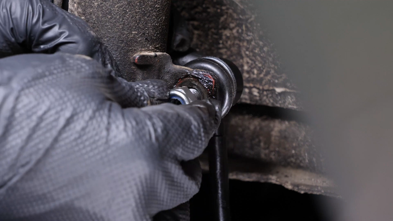 Install the new sway bar end link
