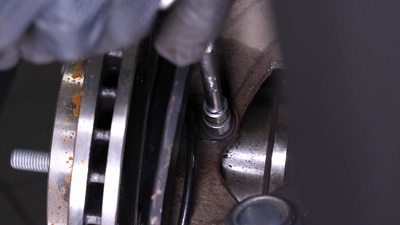 Install the ABS sensor