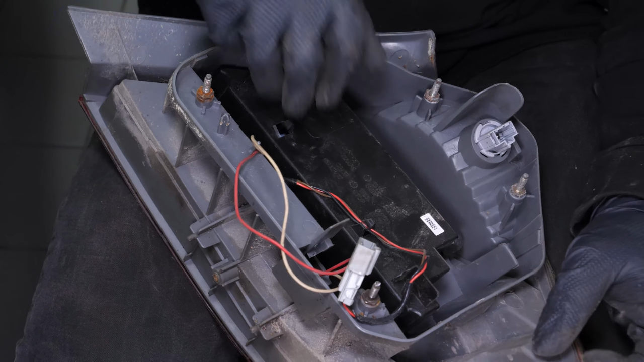 Disconnect the tail light