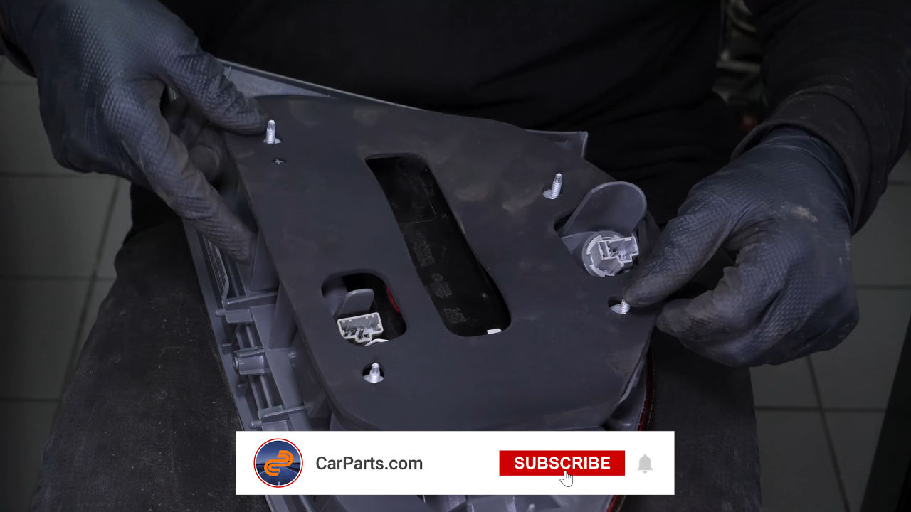 Reconnect the tail light