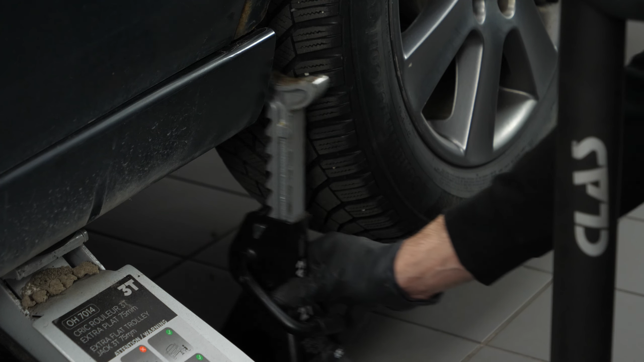 Lift the vehicle