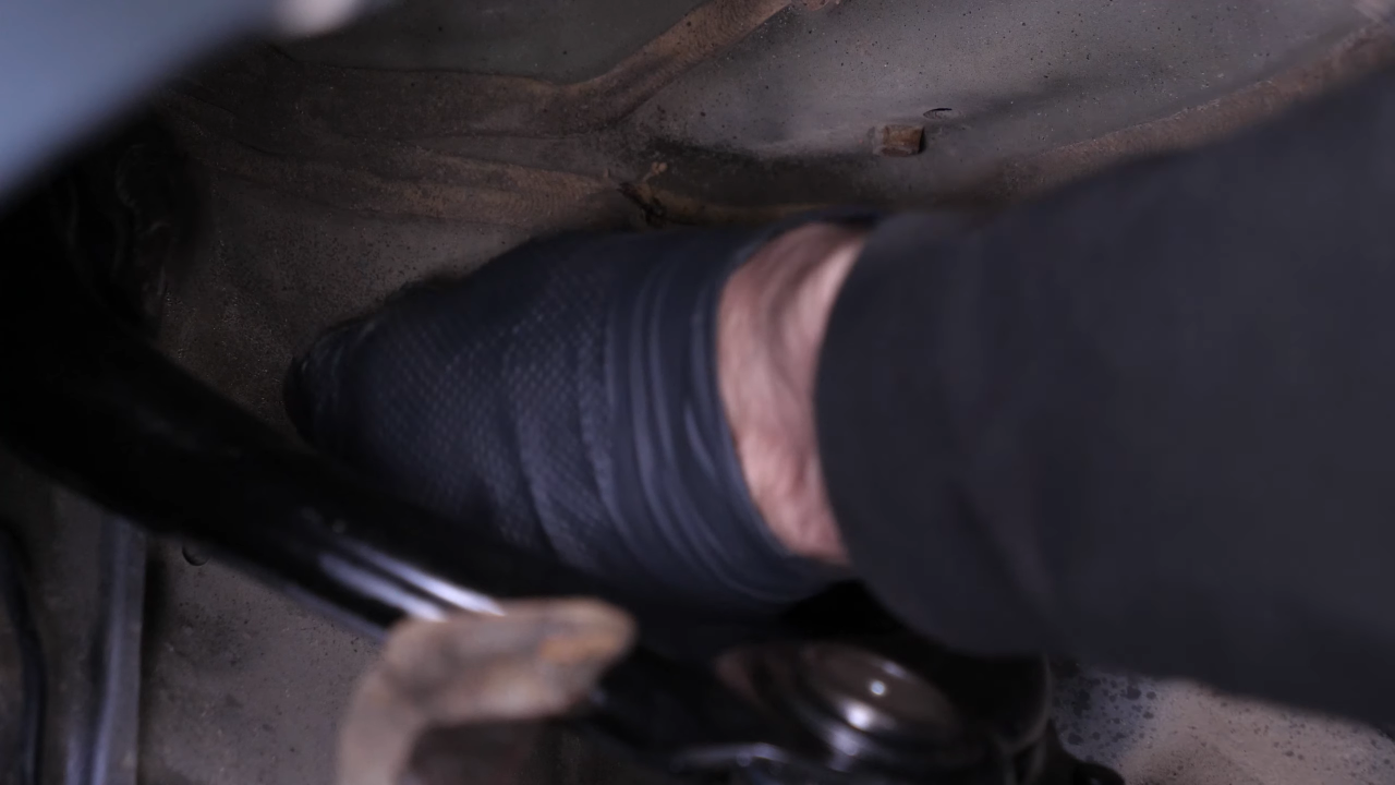 Install the new upper control arm