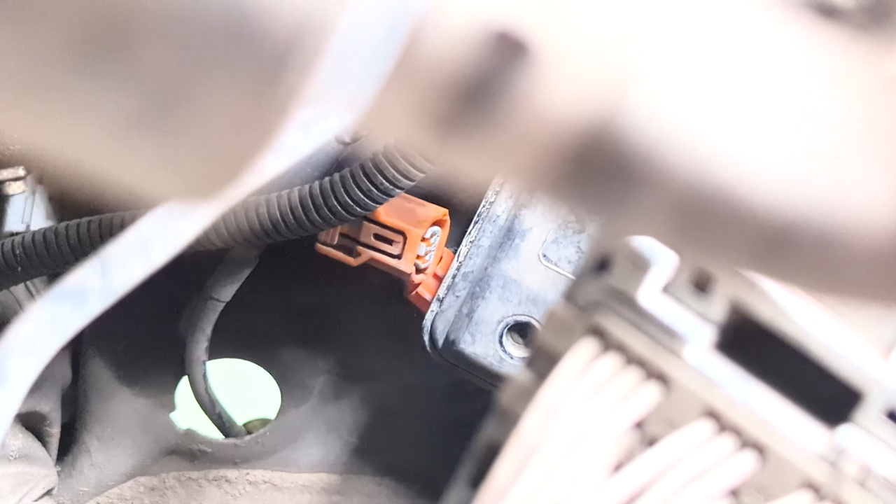 Remove the cable from its housings