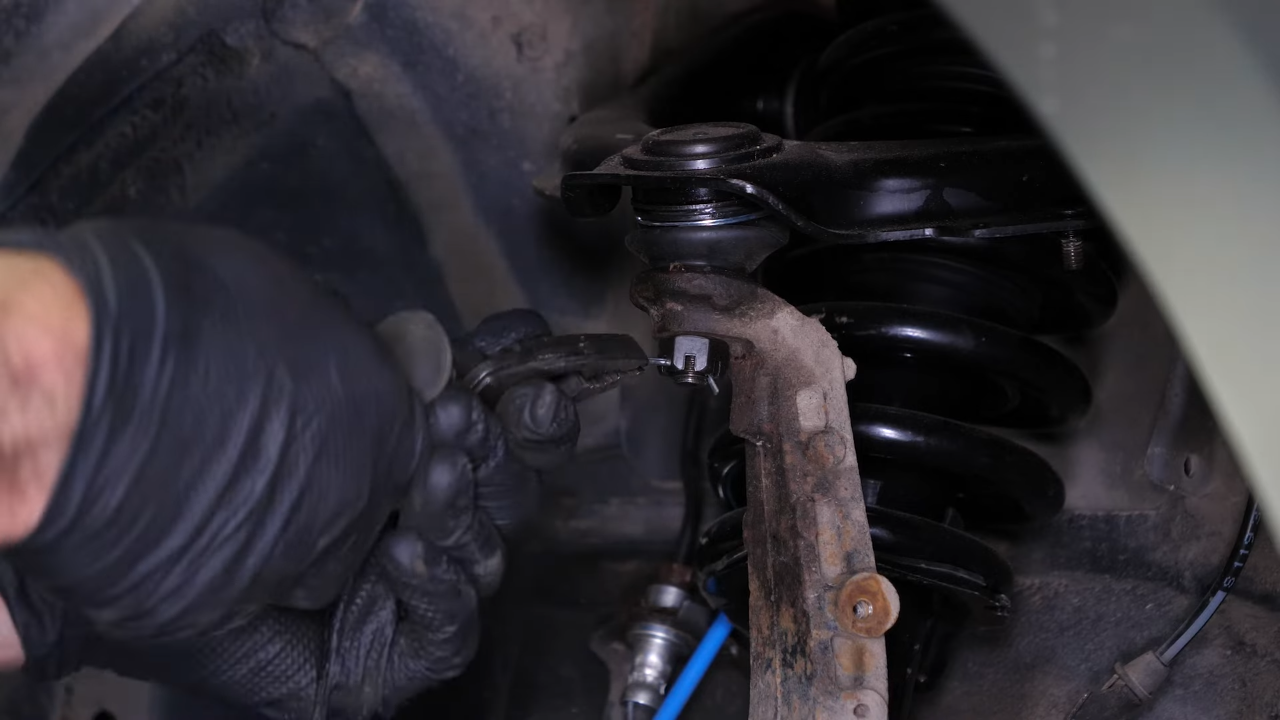 Remove the control arms ball joints