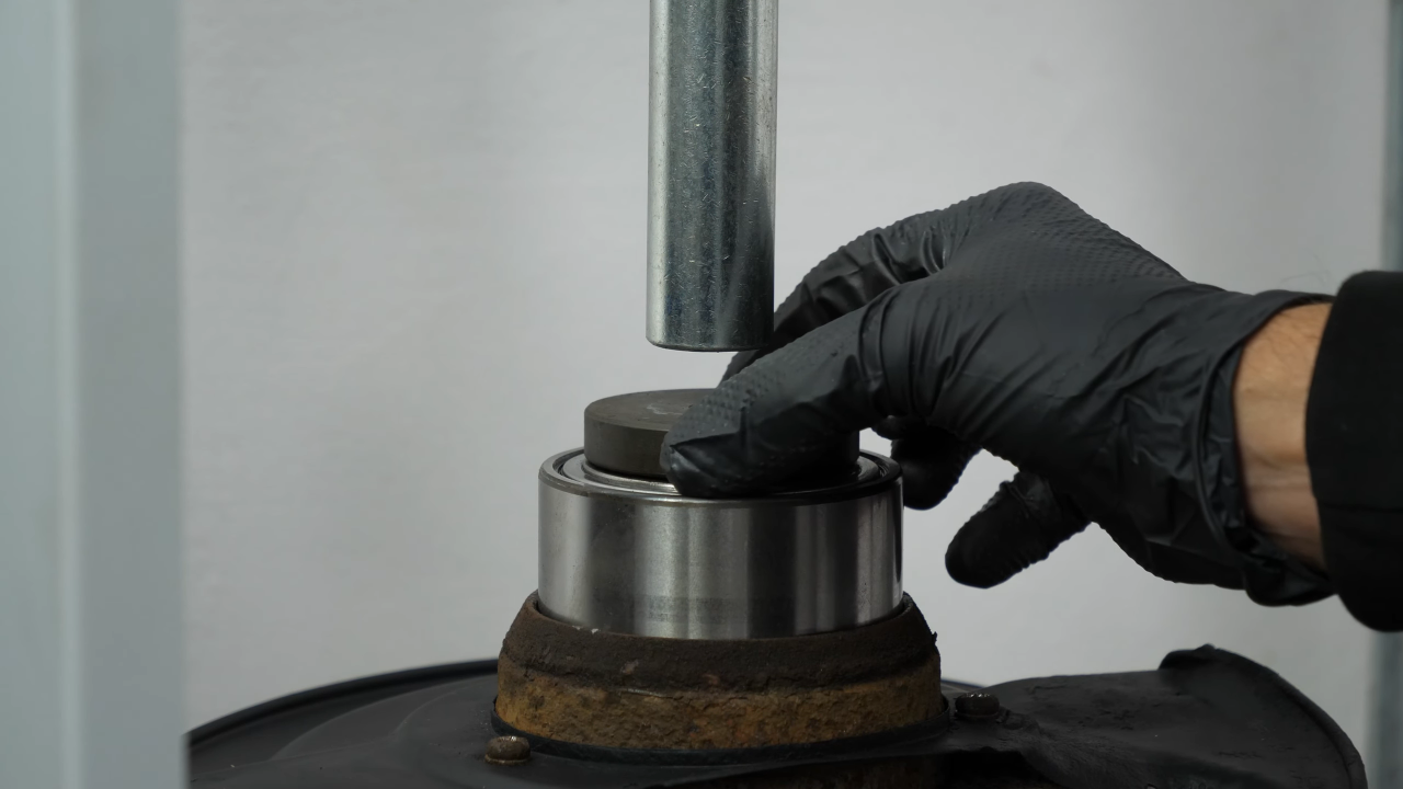 Put the wheel bearing back