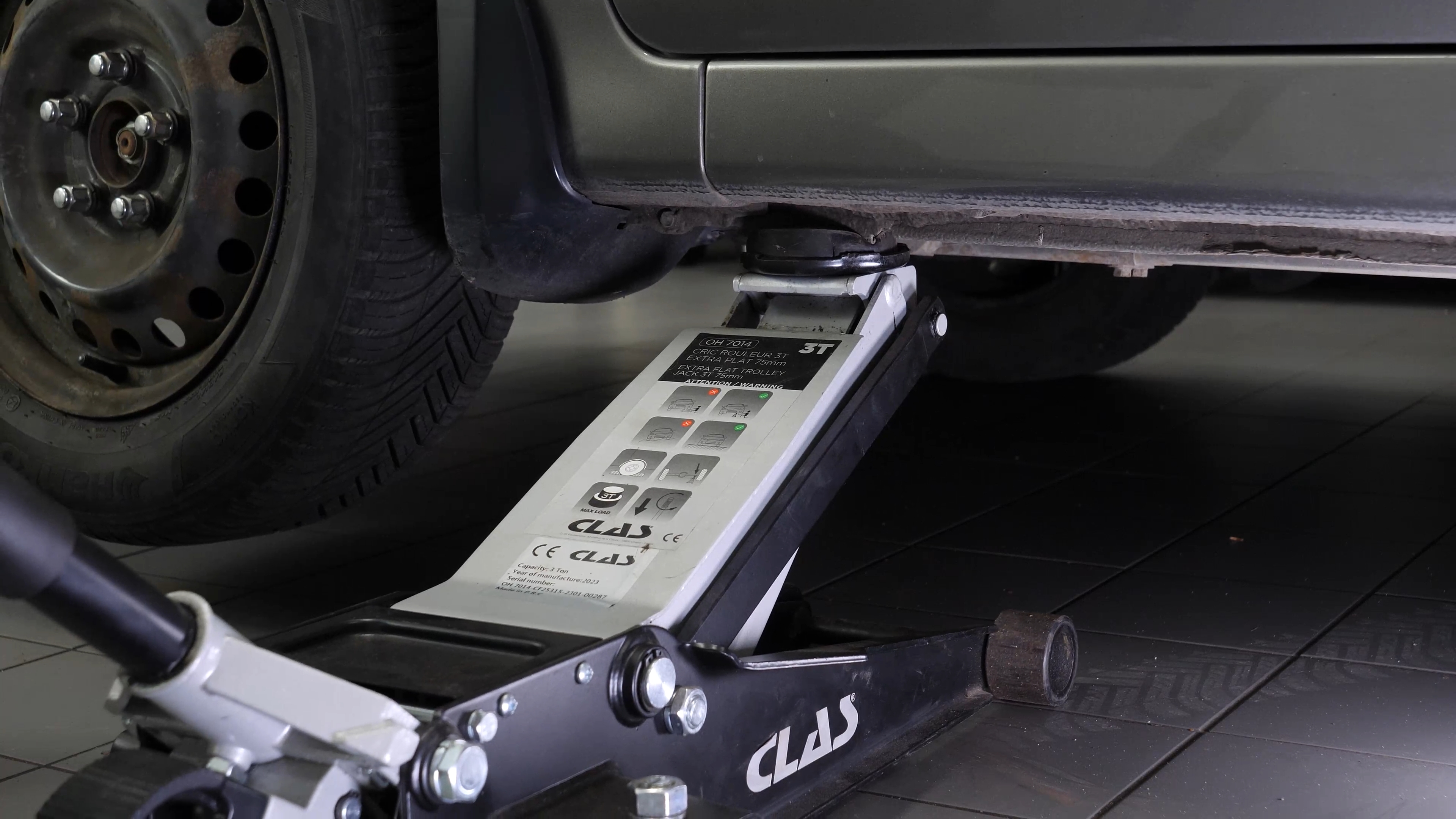 Lift the vehicle