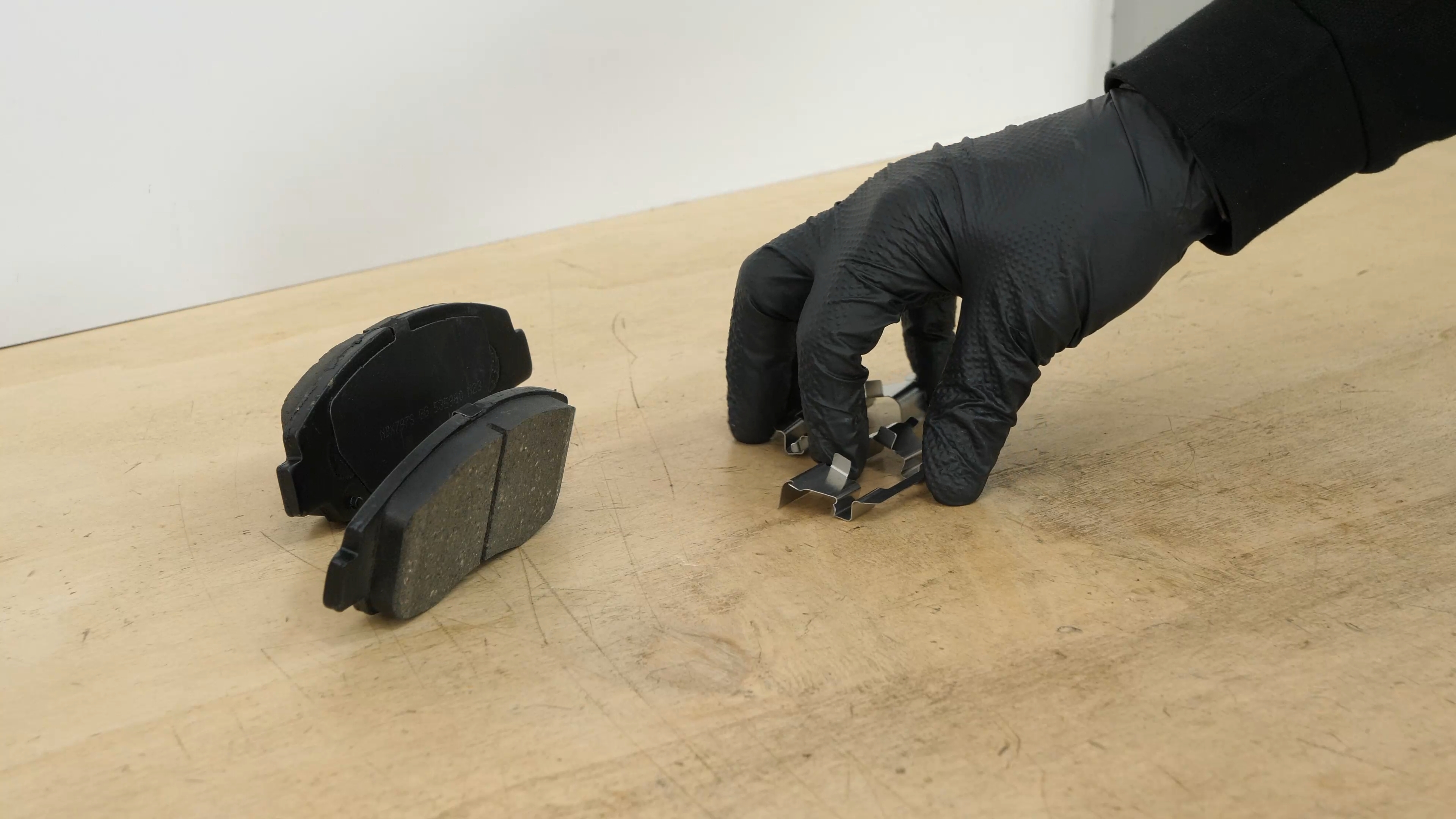 Install the new anti-rattle clips