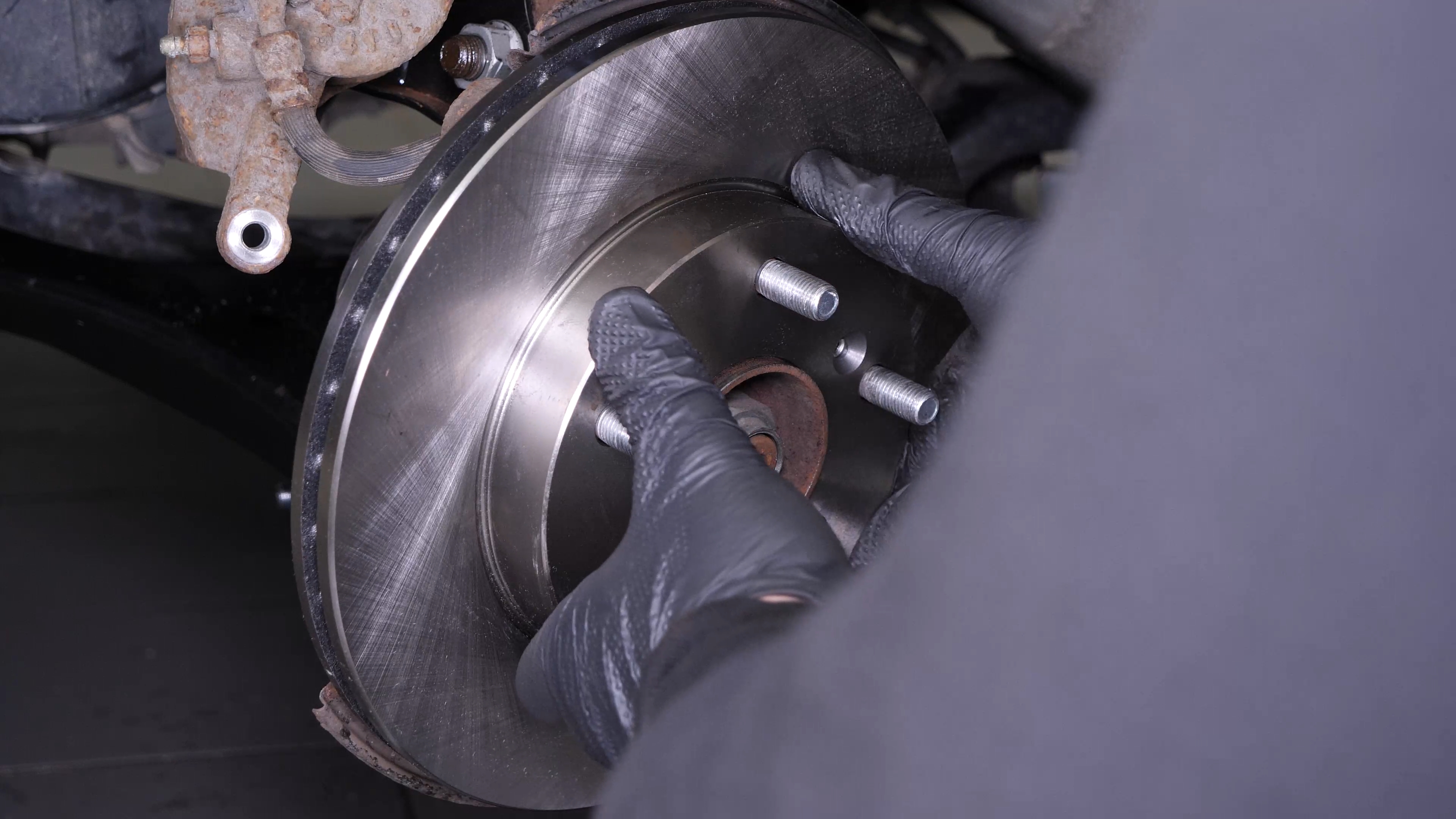 Install the new brake disc