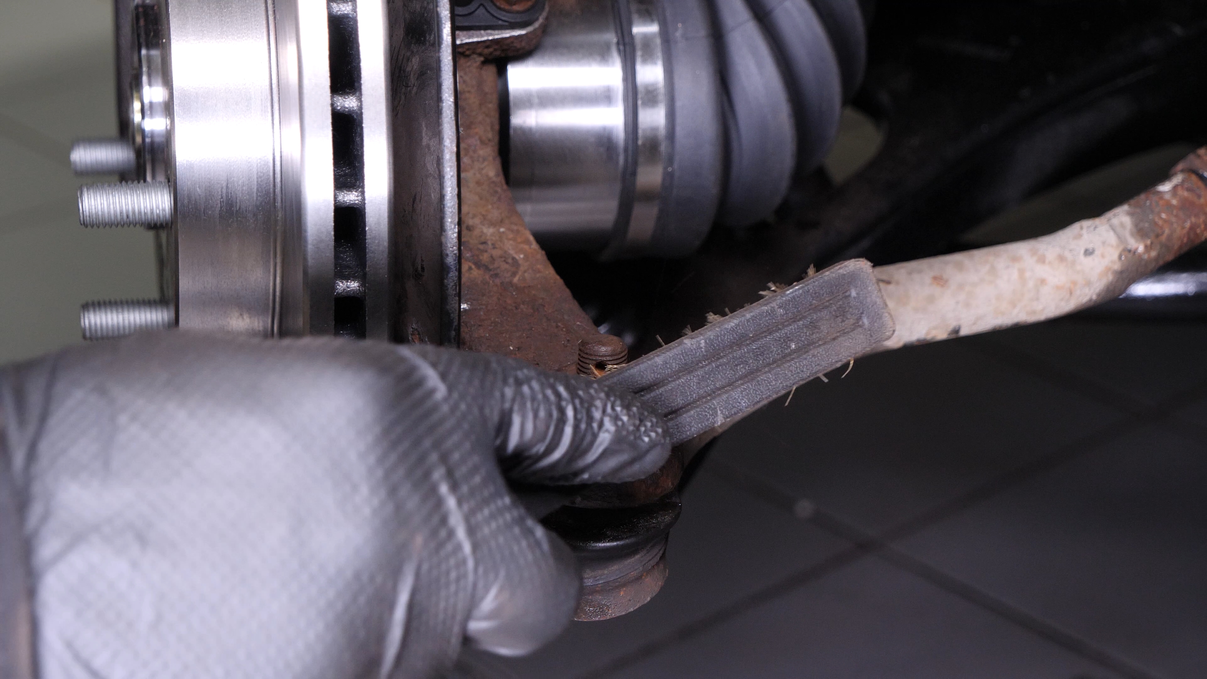 Remove the outer tie rod