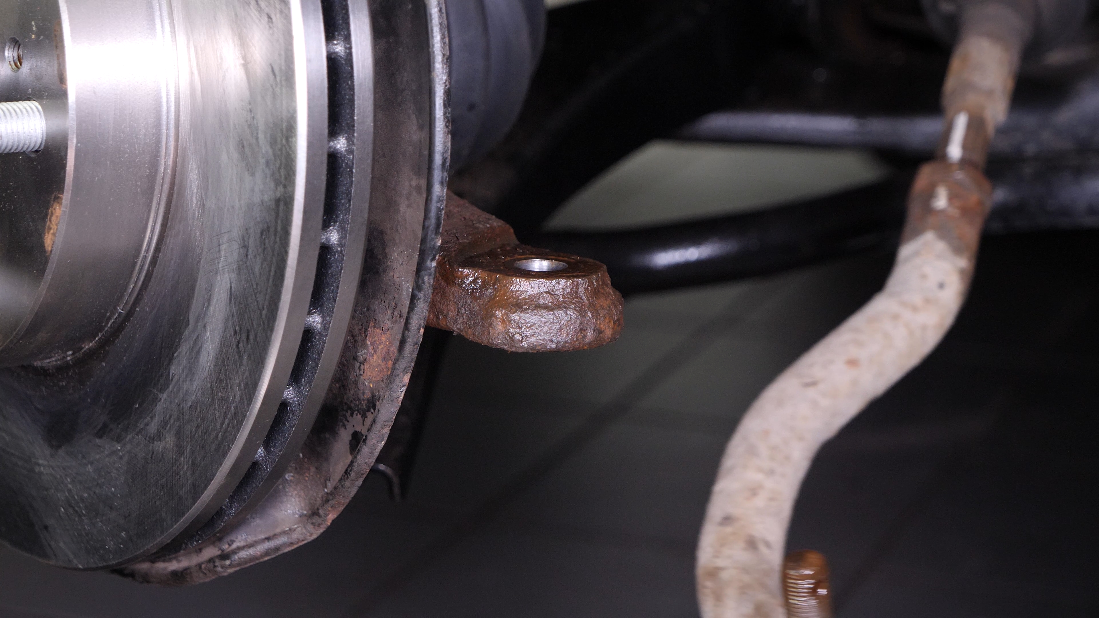 Remove the outer tie rod