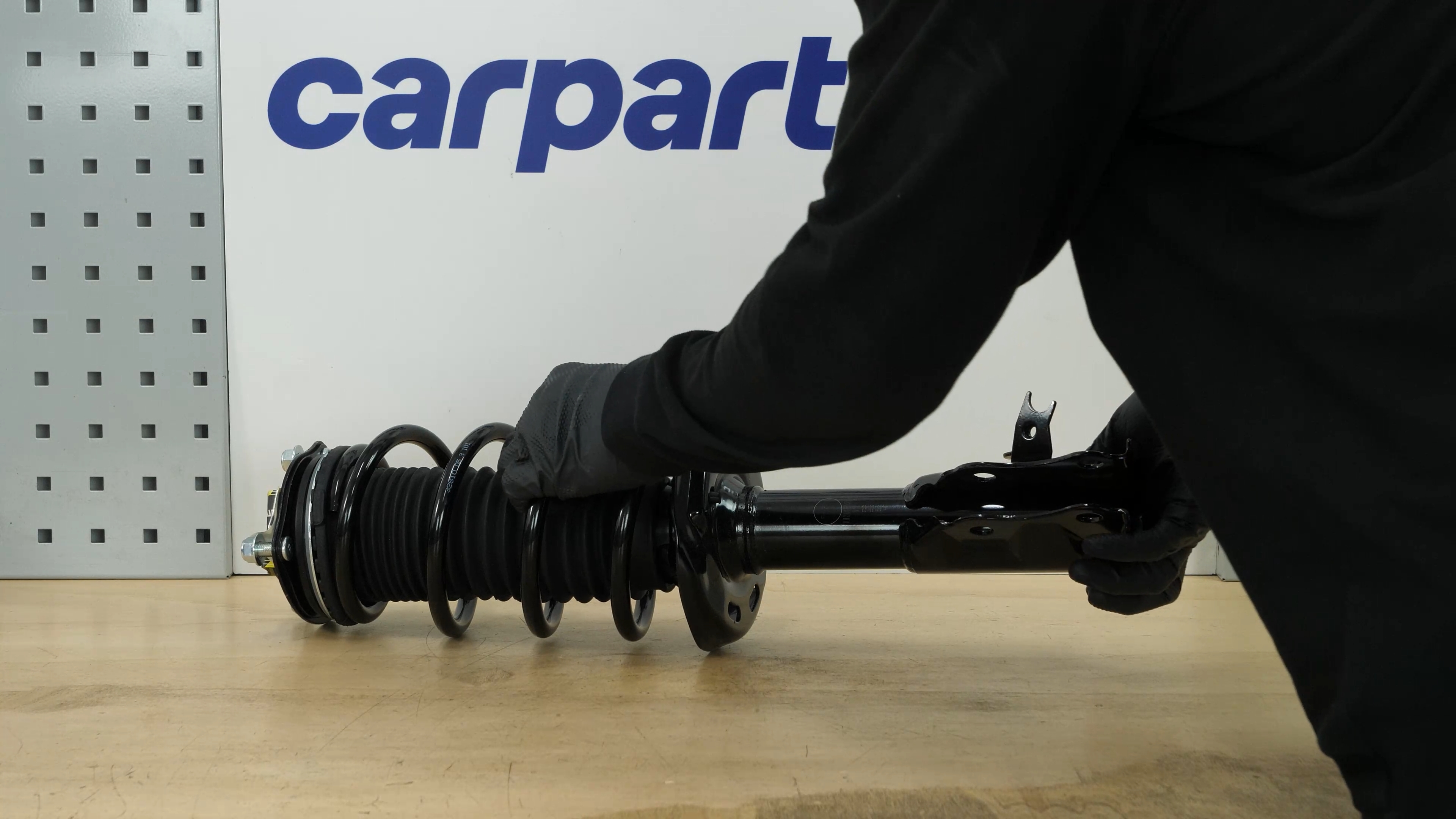 Install the new strut