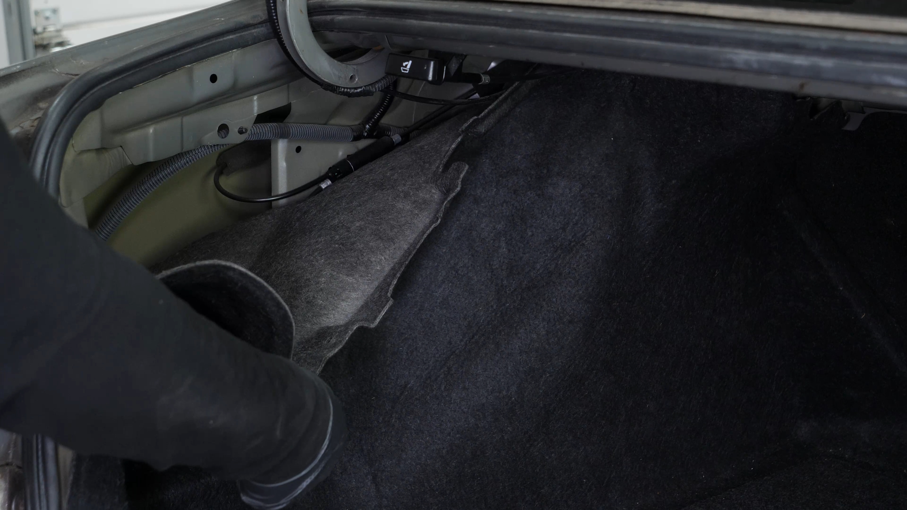 Access the upper shock mount