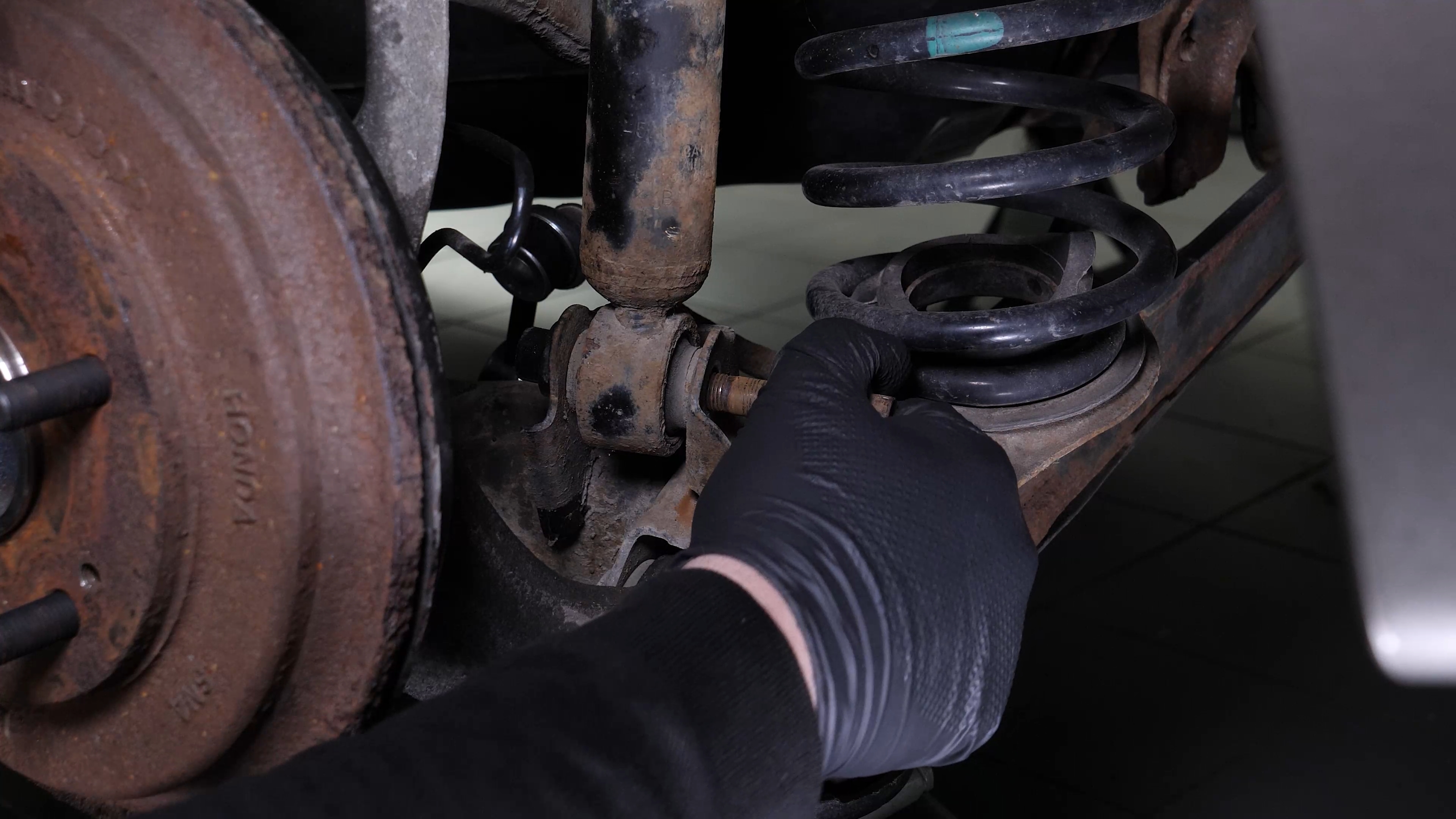 Remove the shock absorber