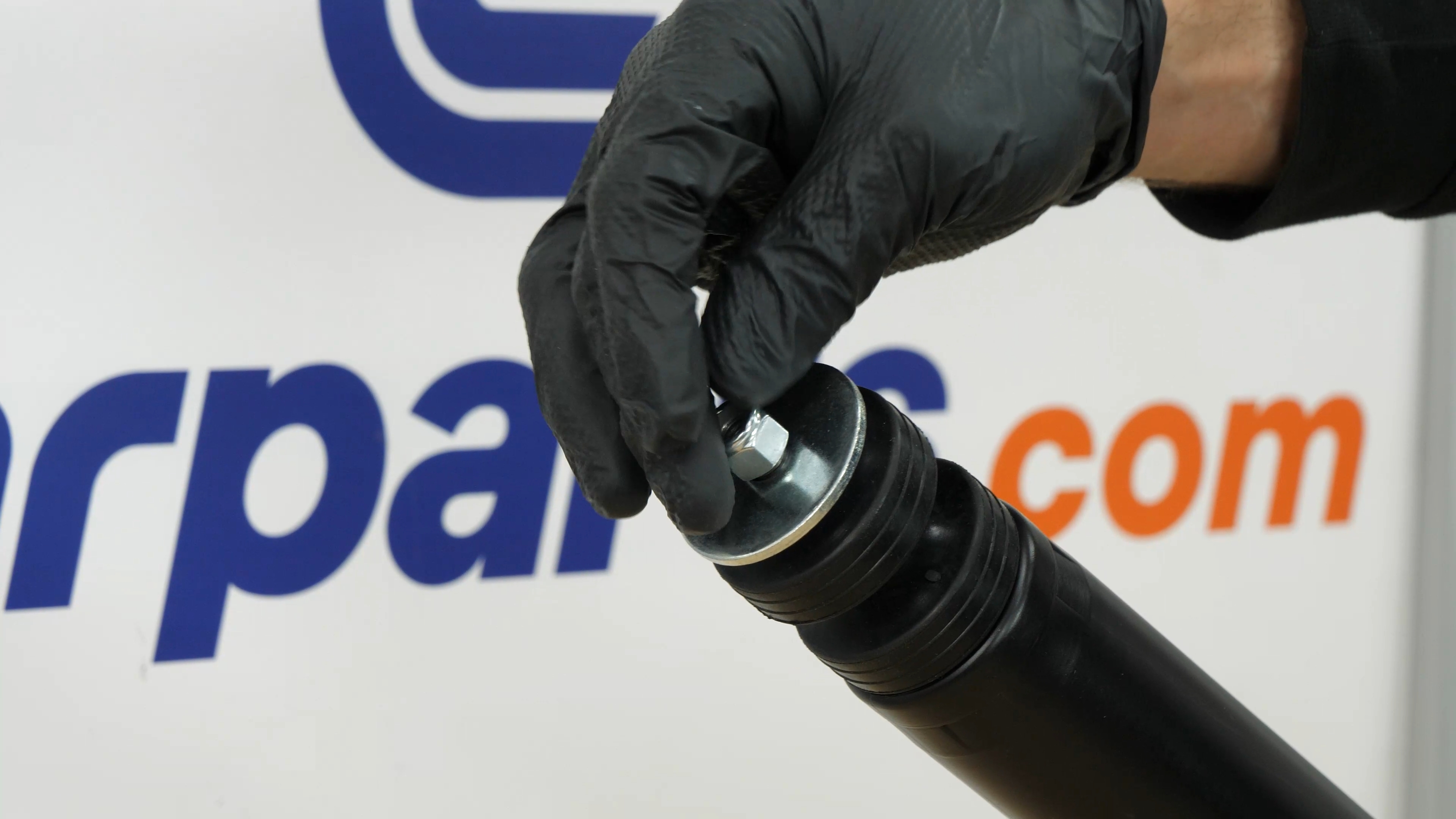 Prepare the new shock absorber