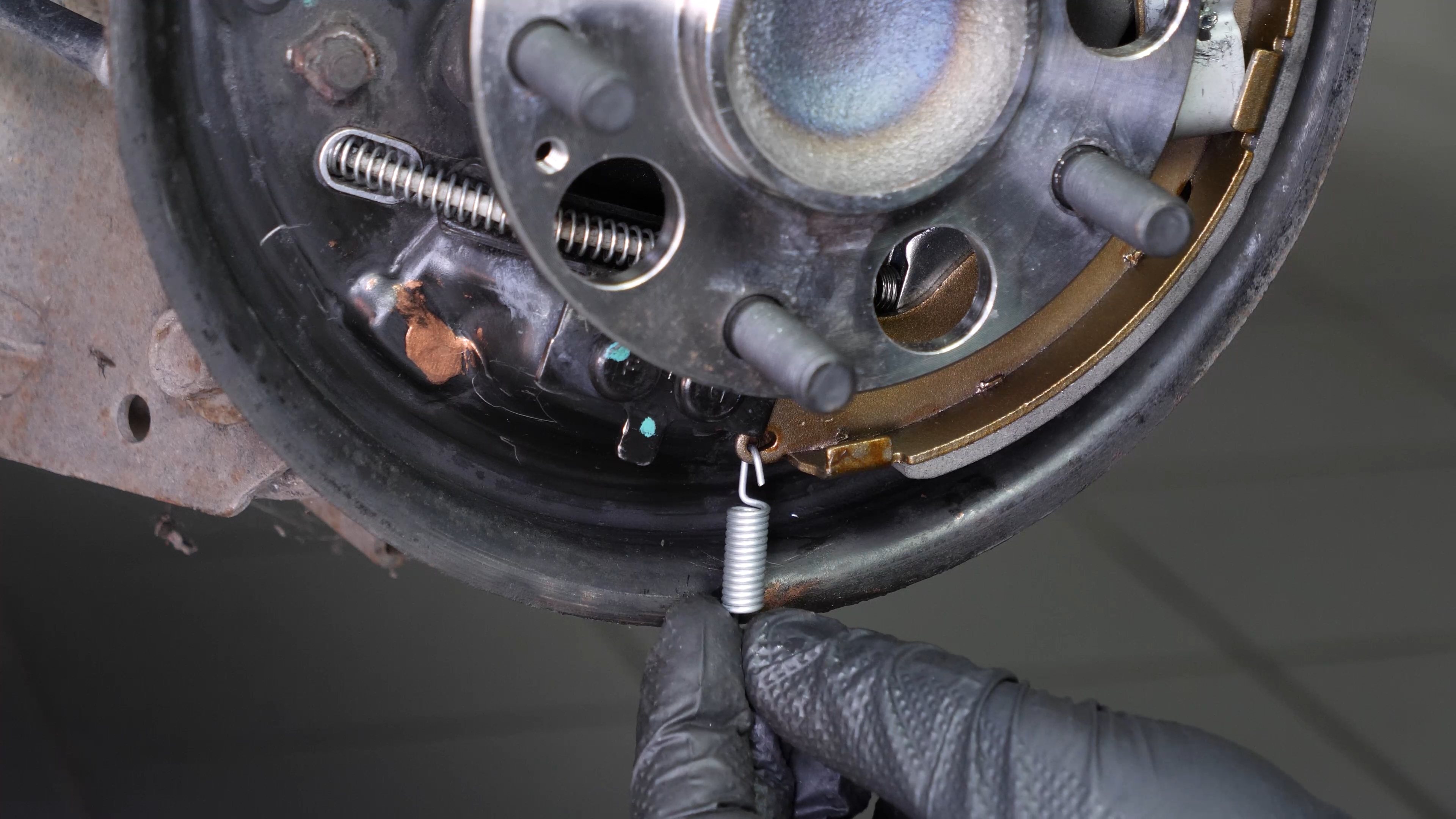 Install the rearward brake shoes