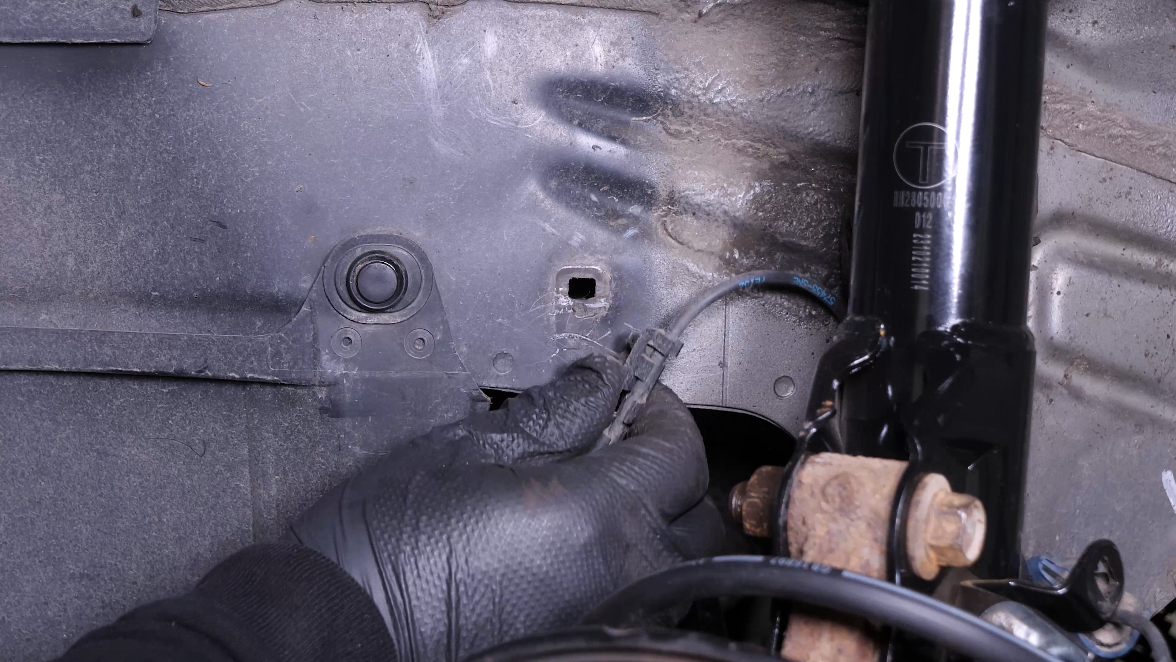 Remove the cable from its housings