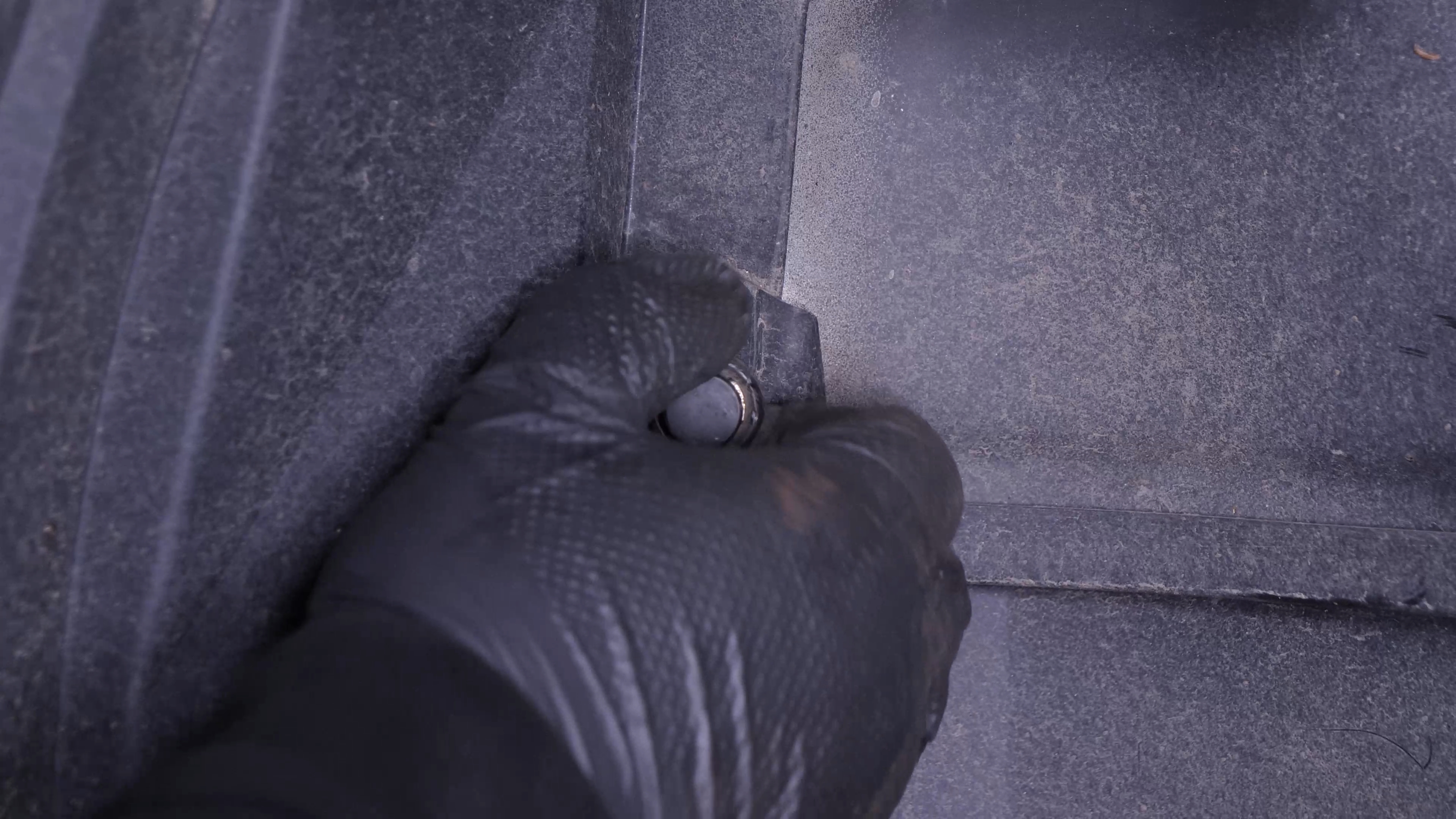 Disconnect the electric connector