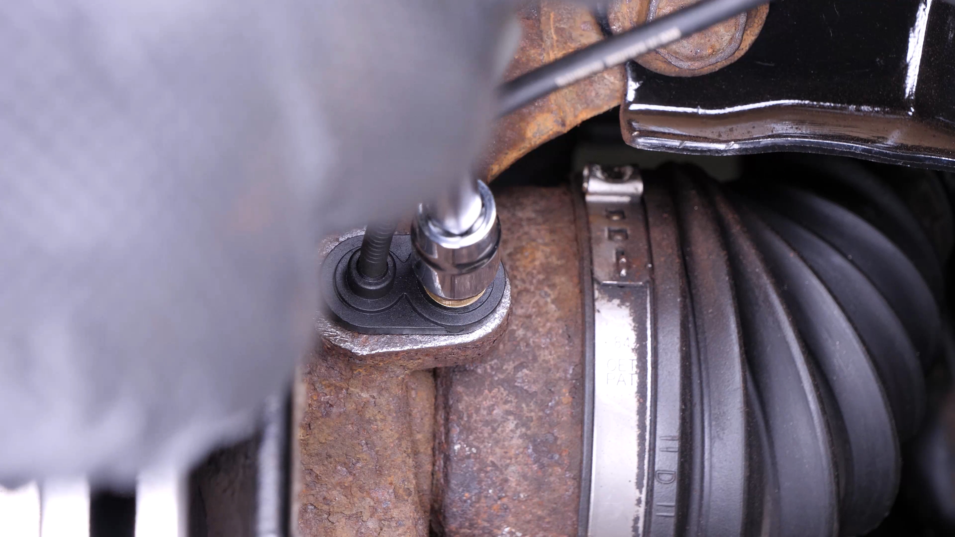 Install the ABS sensor