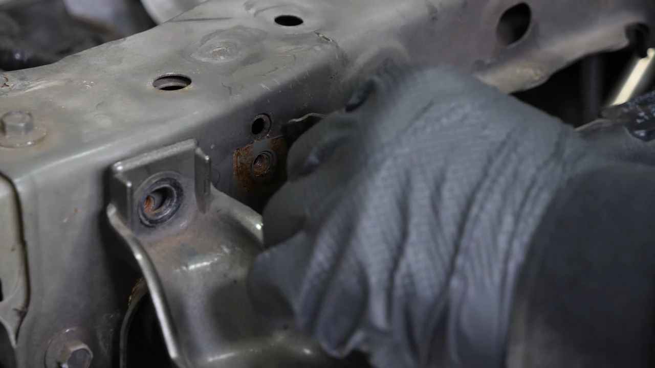 Remove the radiator support